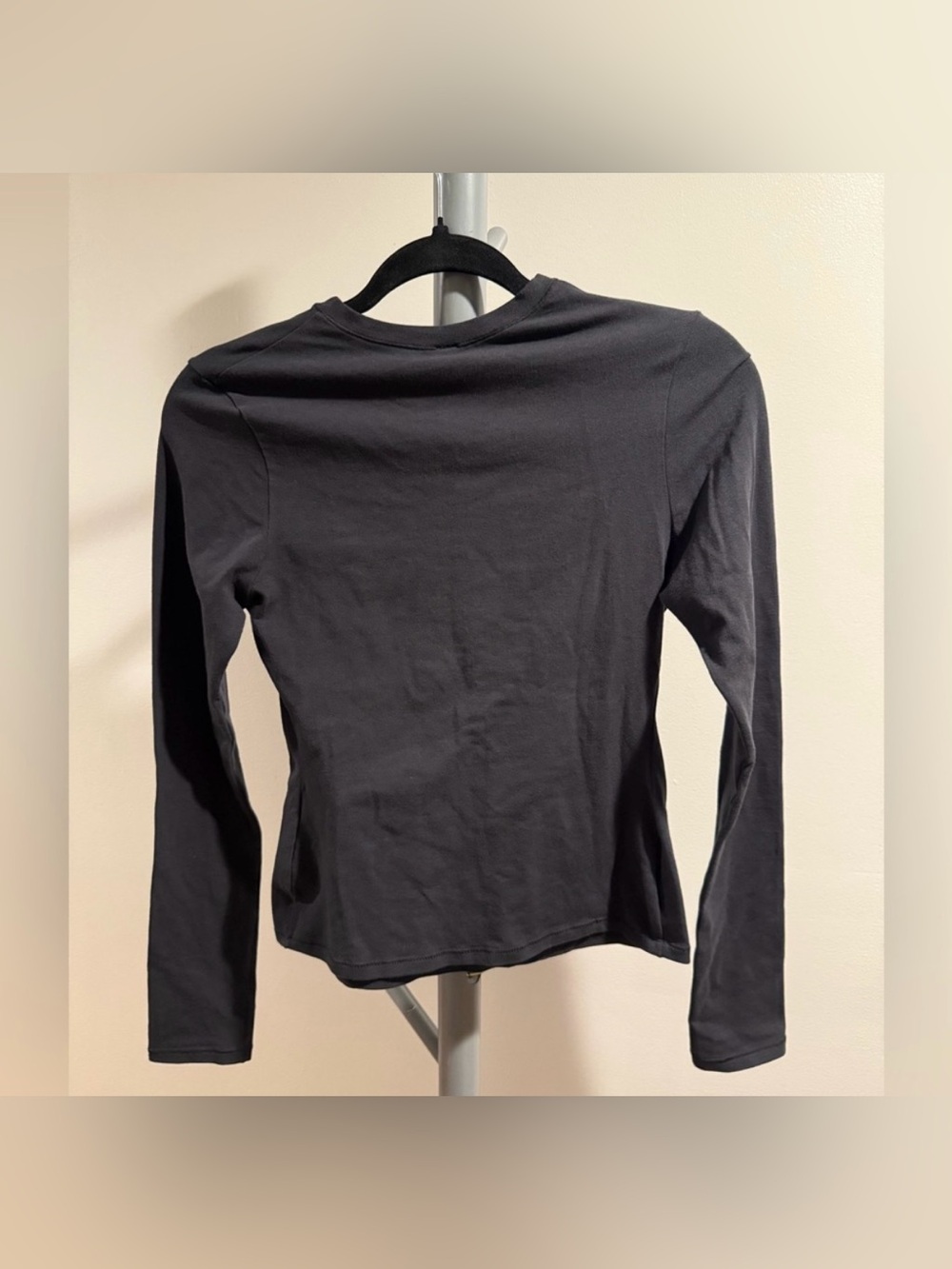 SKIMS -Cotton Jersey Long Sleeve T-Shirt - Picture 2 of 3